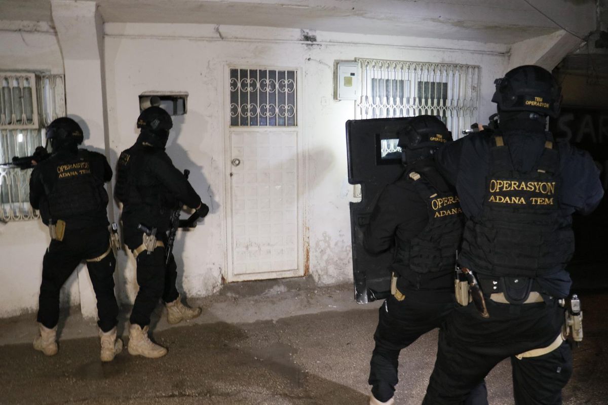 Adana\'da DEAŞ\'a yönelik operasyonda 7 zanlı yakalandı
