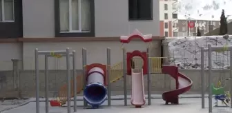 Gece etkili olan kar yağışı Erzurum'u beyaza bürüdü