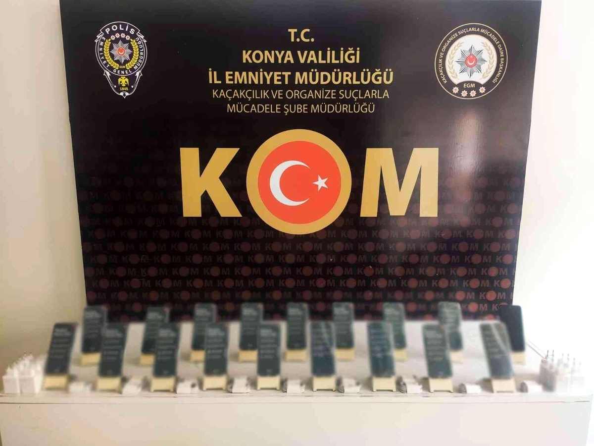Kaçak cep telefonu satıcıları polisin sanal devriyesine takıldı