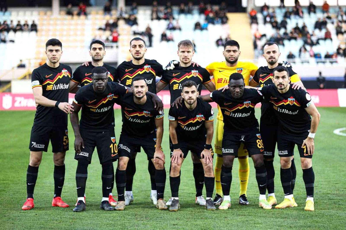 Kayserispor çeyrek finalde