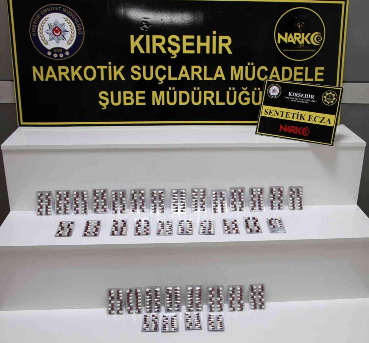 Kırşehir\'de \'sentetik ecza hap\' operasyonu: 2 tutuklama