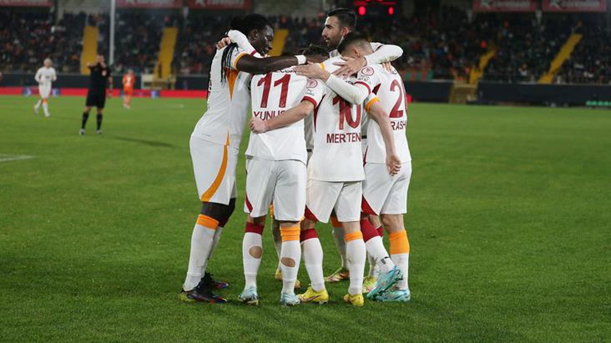 Alanyaspor'u 2-1 mağlup eden Galatasaray, Ziraat Türkiye Kupası'nda çeyrek finale kaldı