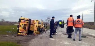 Tekirdağ'da vinçli kamyon devrildi; 1 ölü, 1 yaralı