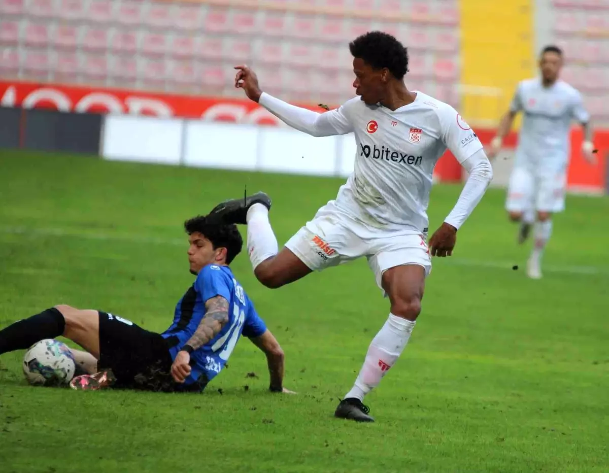 Ziraat Türkiye Kupası: DG Sivasspor: 3 Karacabey Belediyespor: 0