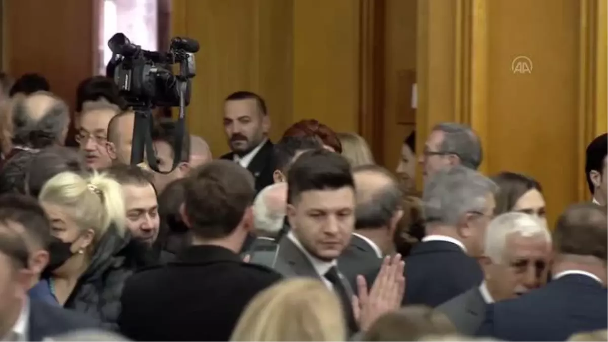 Akşener: 'Güzel ülkemizde duvarlar adalete karşı örülüyor'