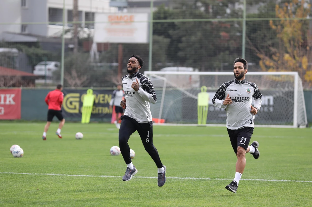 Alanyaspor, Fatih Karagümrük maçının hazırlıklarına başladı
