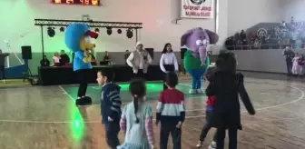 Animasyon yapımcısı Yaşaroğlu'ndan öğrencilere Zorba olma kanka ol mesajı