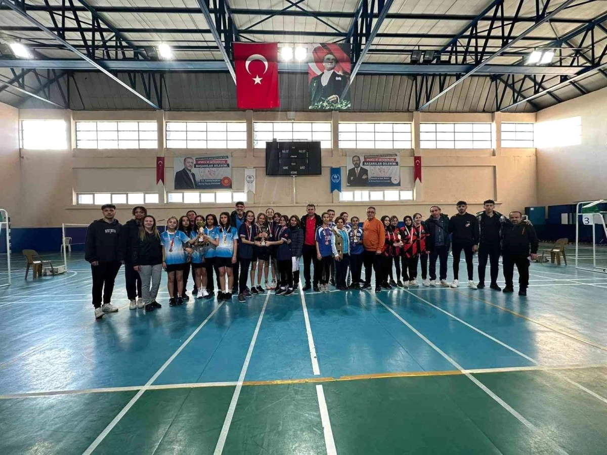 Aydın\'da badminton turnuvası heyecanı son buldu