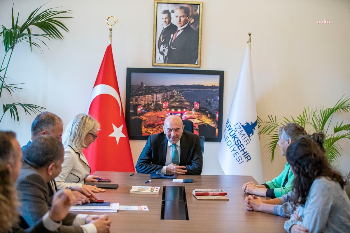 Başkan Soyer \'Zehirsiz Kent İzmir\' İçin İmza Attı
