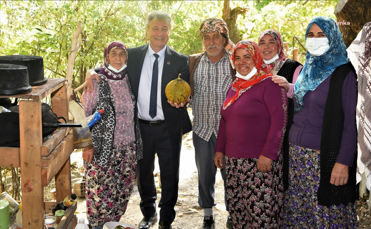 Bornova Belediyesi\'nden 2022\'de Tarıma Çok Yönlü Destek