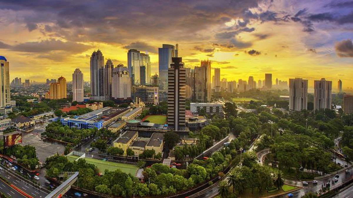 Endonezya'da 7.1 büyüklüğünde deprem! Halkın paniklediği bölgede tsunami uyarısı yapıldı