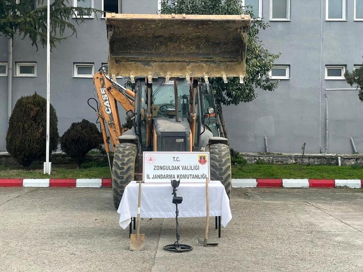 Kaçak kazı operasyonunda 7 kişi yakalandı