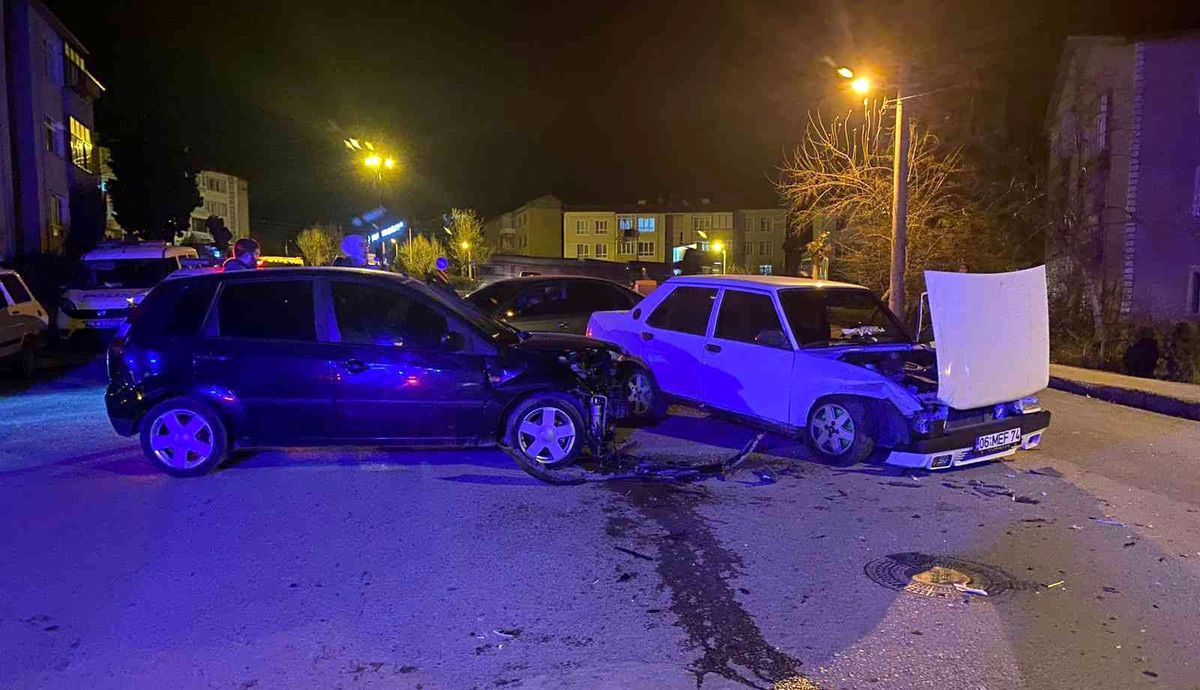 Karabük\'te trafik kazası: 2 yaralı