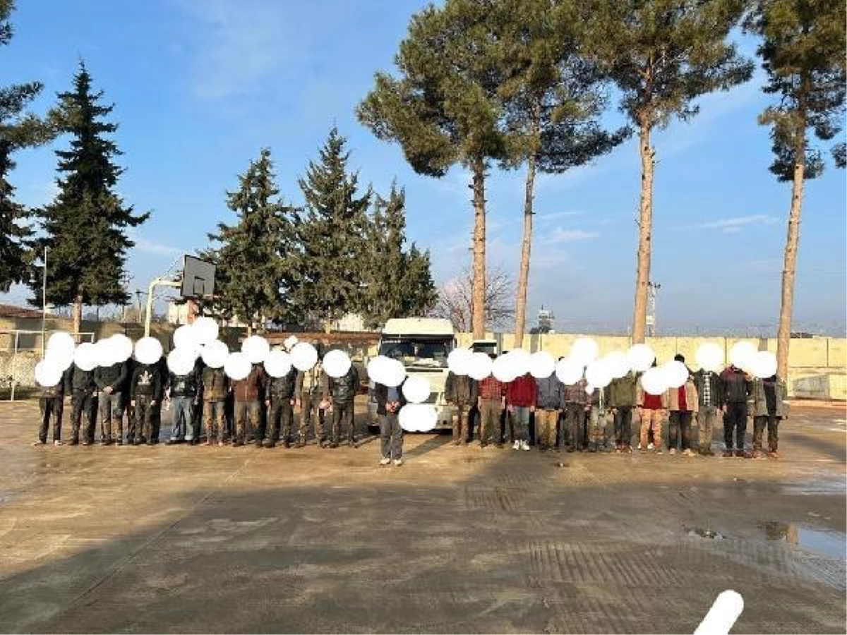 Kilis\'te 48 kaçak göçmen yakalandı