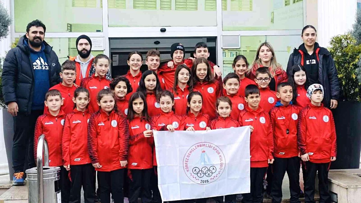 Körfezli yüzücüler Kırklareli\'den 75 madalyaya ile döndü
