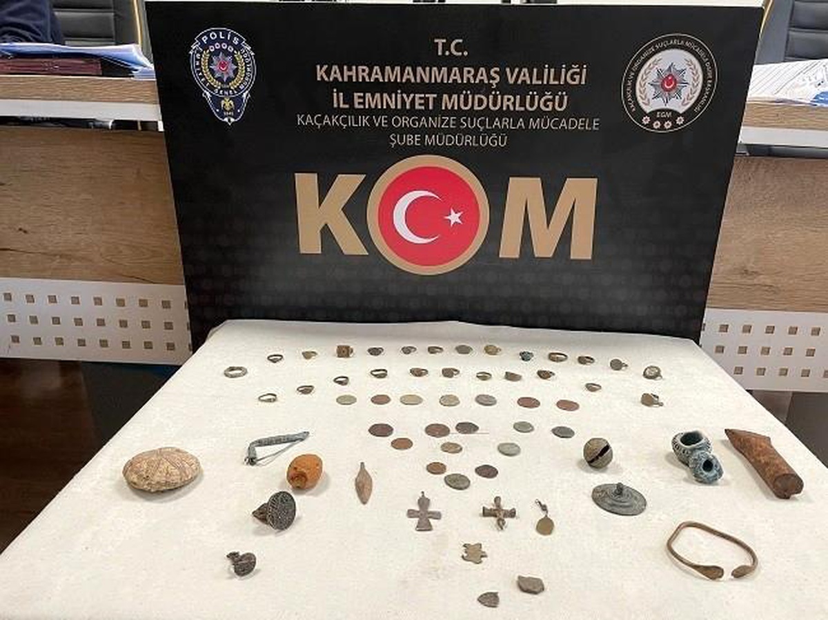Satmaya çalıştığı tarihi eserlerle yakalandı