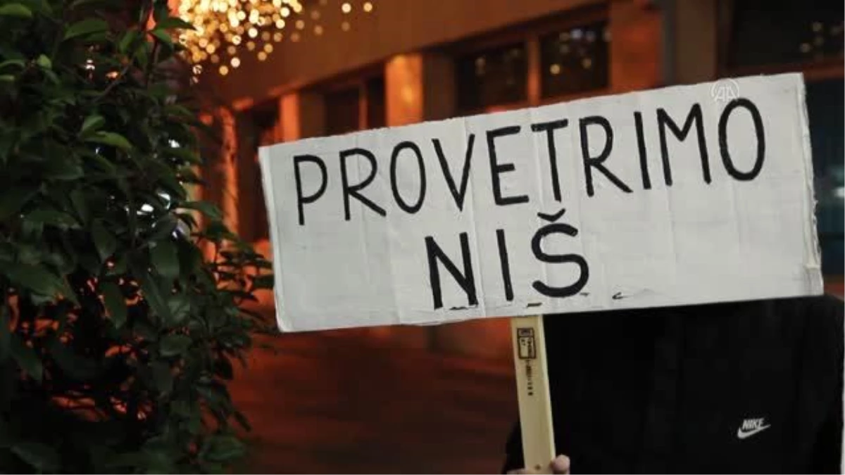 Sırbistan\'da hava kirliliğine önlem alınmaması protesto edildi
