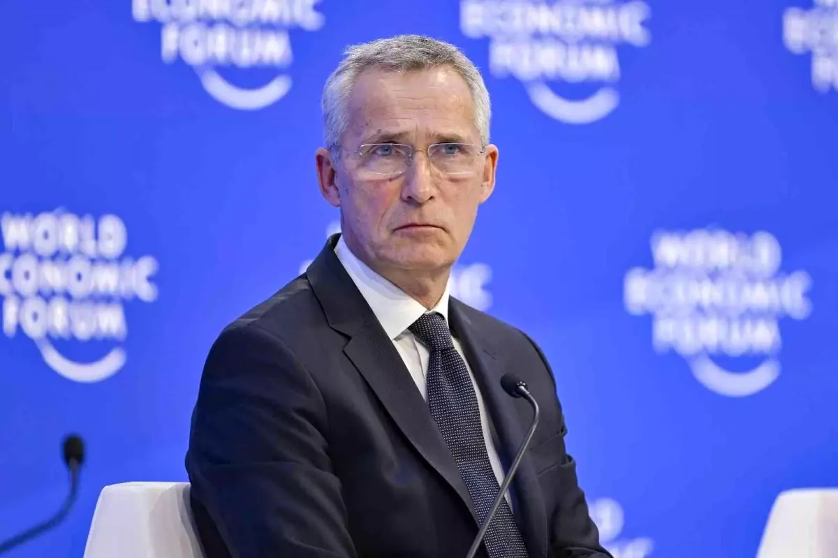 Stoltenberg: "Demokrasinin zulmü ve baskıyı yendiğini kanıtlamamız gerekiyor"