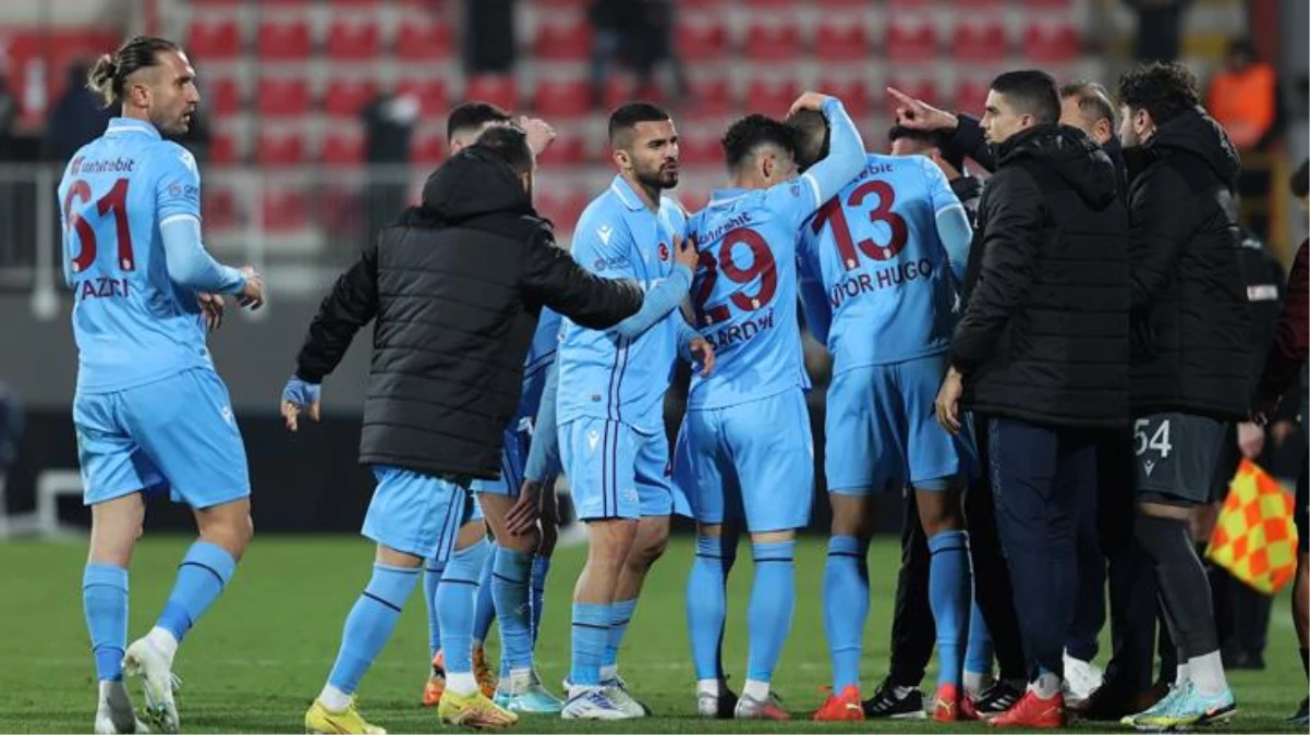 Trabzonspor, Ümraniyespor\'u 4-1 mağlup ederek Türkiye Kupası\'nda çeyrek finale yükseldi