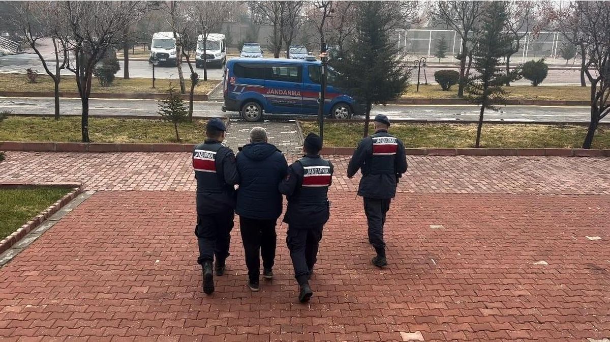 Aksaray'da aranan şahıs yakalanarak cezaevine gönderildi