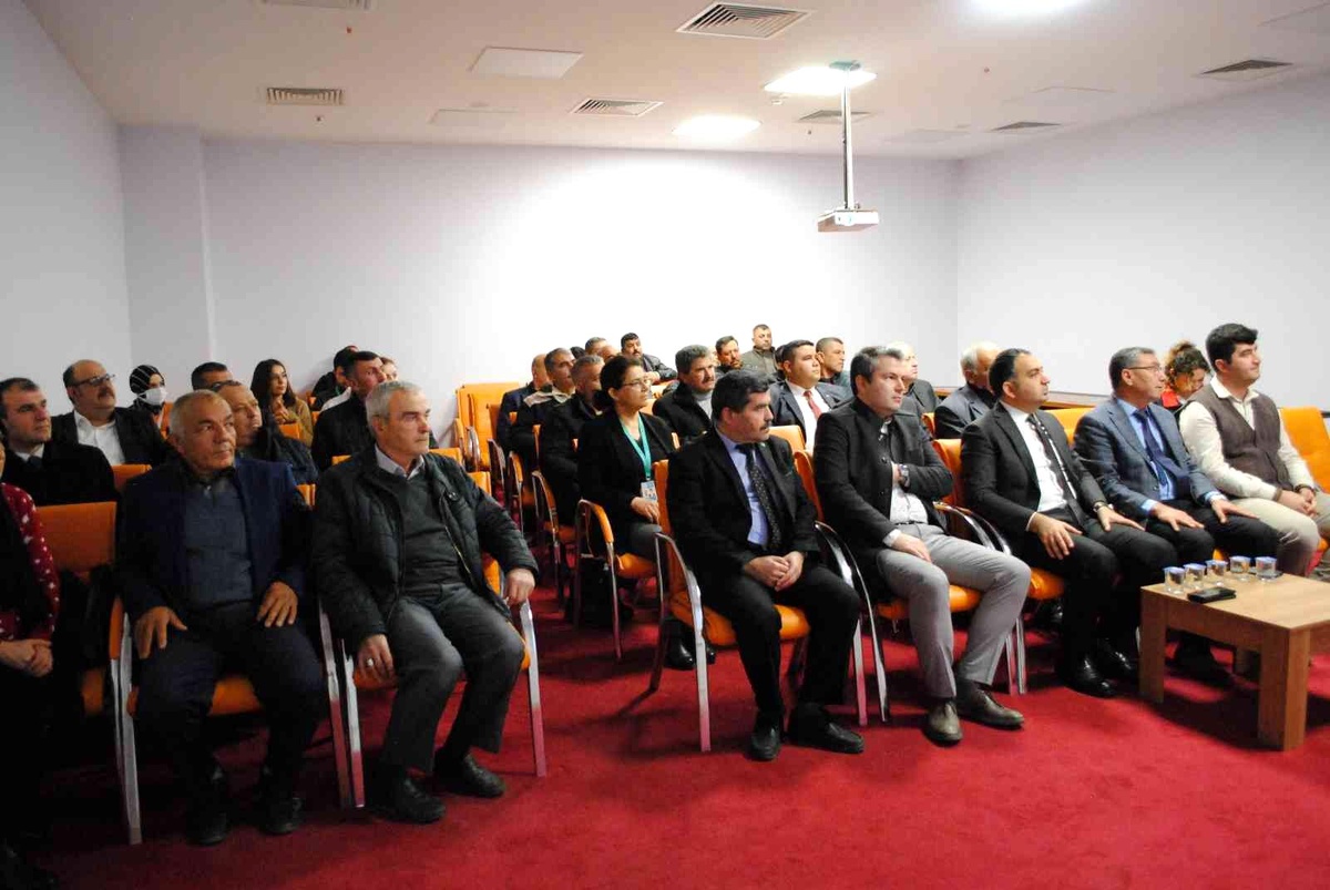 Eğirdir Kemik Eklem Hastalıkları Tedavi ve Rehabilitasyon Hastanesi mahalle ve köy muhtarlarına tanıtıldı