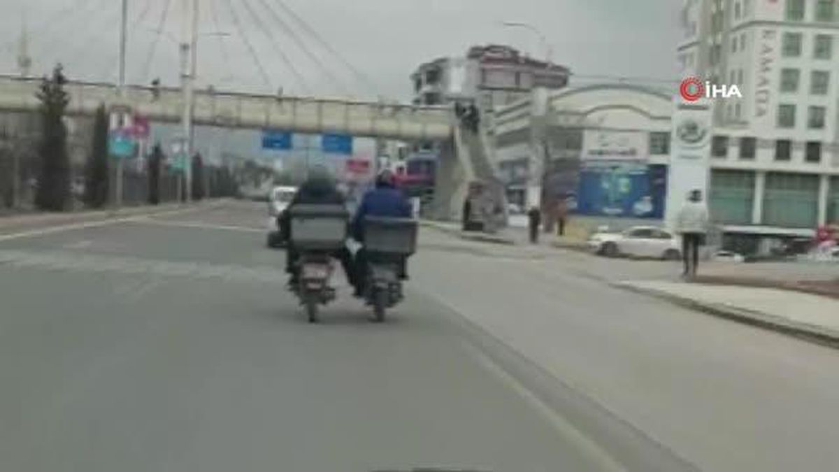 Elazığ'da motokuryelerin tehlikeli yolculuğu kamerada