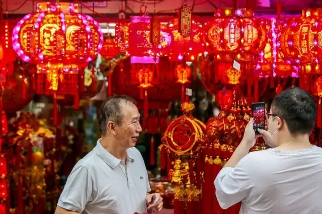 Filipinler ve Tayland Çin Yeni Yılı'nın Coşkusunu Yaşıyor