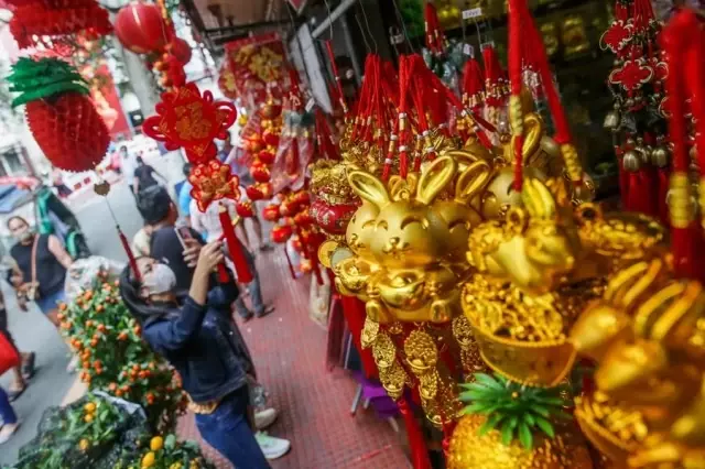 Filipinler ve Tayland Çin Yeni Yılı'nın Coşkusunu Yaşıyor