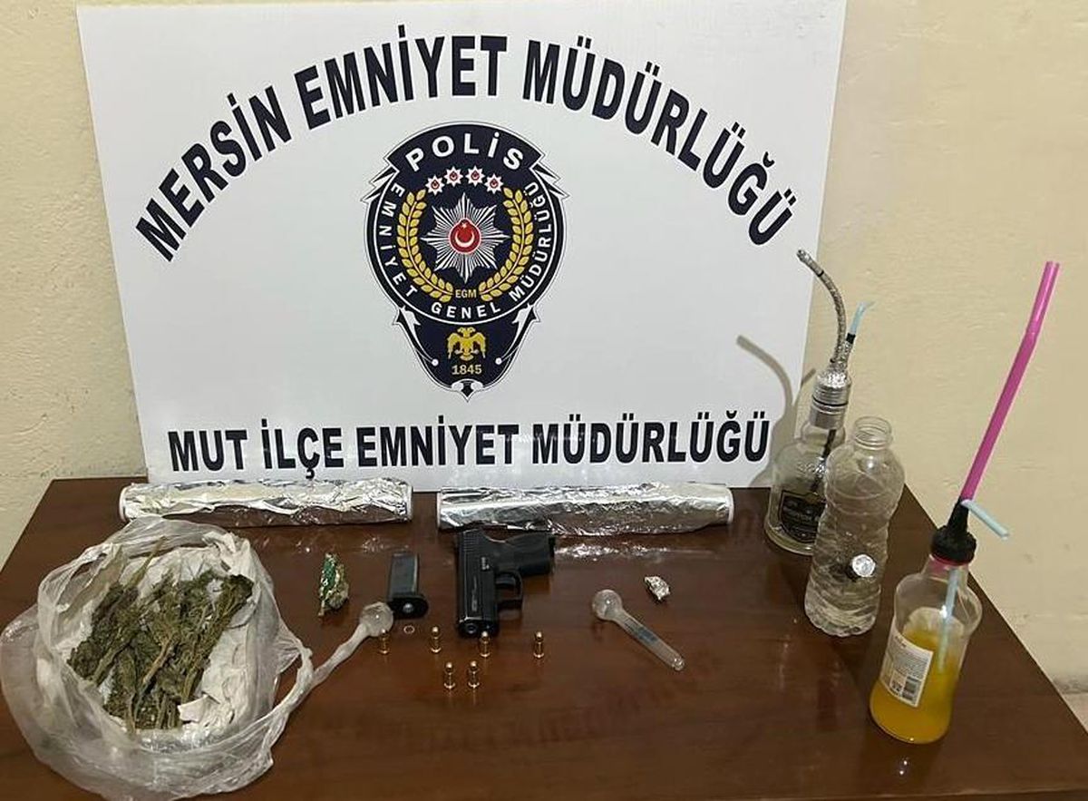 Mersin\'de uyuşturucu operasyonu: 4 gözaltı