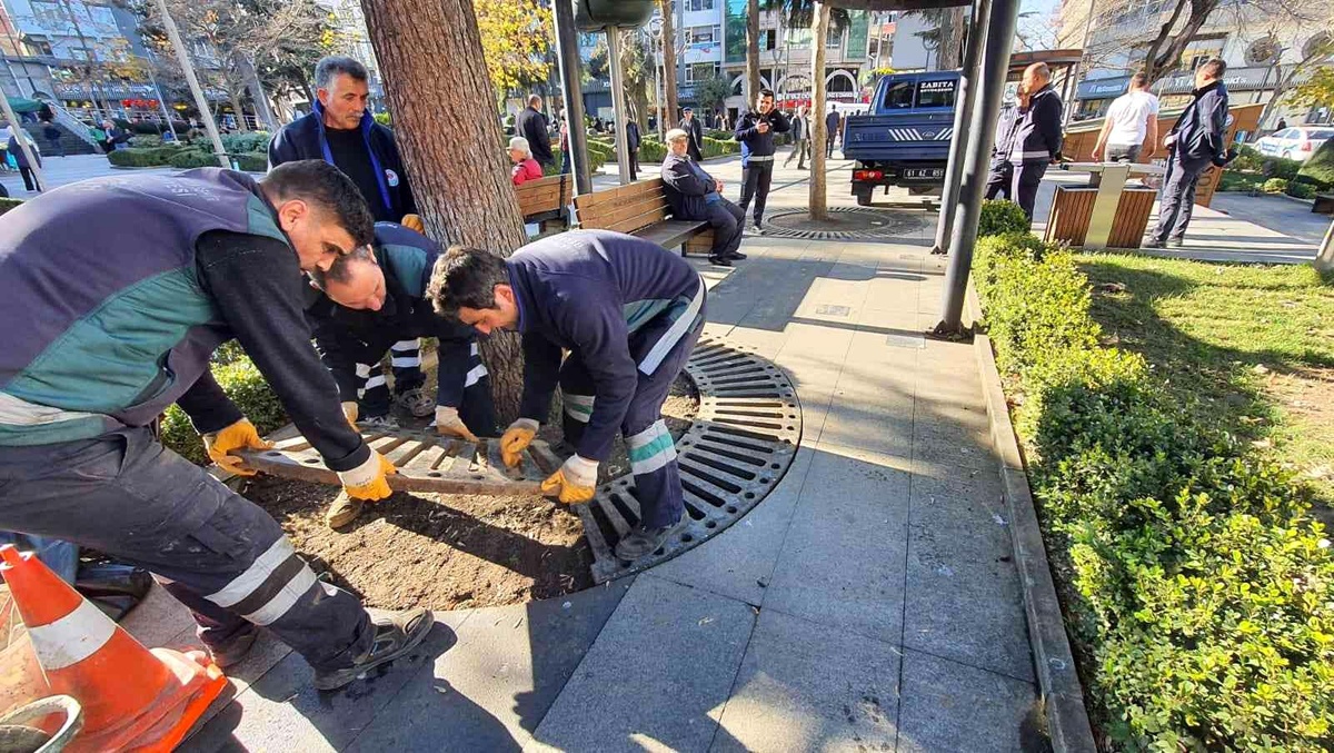 Metal döküm ağaç ızgaralarını çalan şüpheliler yakalandı