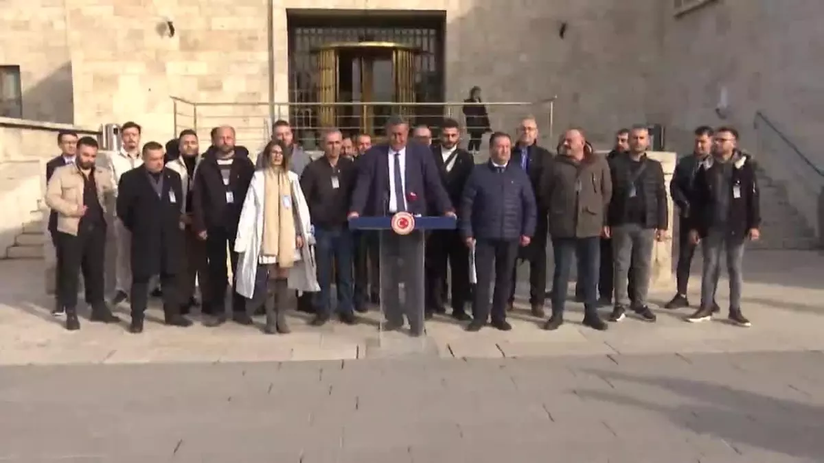 Ömer Fethi Gürer: "Ölümlü ve Yaralamalı Kazaya Karışmamış Sürücülere Ehliyet Affı Çıkarılmalı"