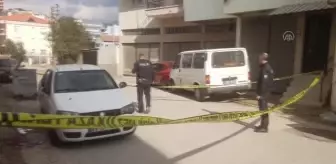 Otomobilde silahla vurulan kadın yaralandı