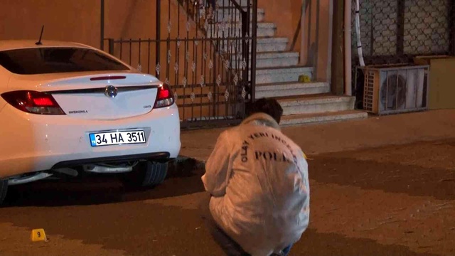 İstanbul'un göbeğinde bir araca pusu kurdular, sonra da kurşun yağdırdılar