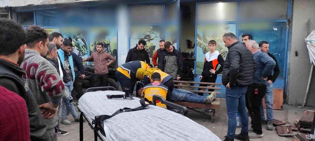 Tamiri yapılan ATV kendi kendine hareket edince olanlar oldu Tamiri yapılan ATV kendi kendine hareket edince olanlar oldu