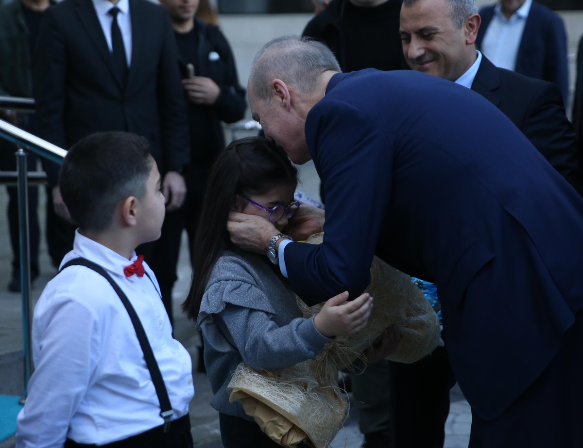 AK Parti Genel Başkanvekili Numan Kurtulmuş, Ordu\'da ziyaretlerde bulundu Açıklaması