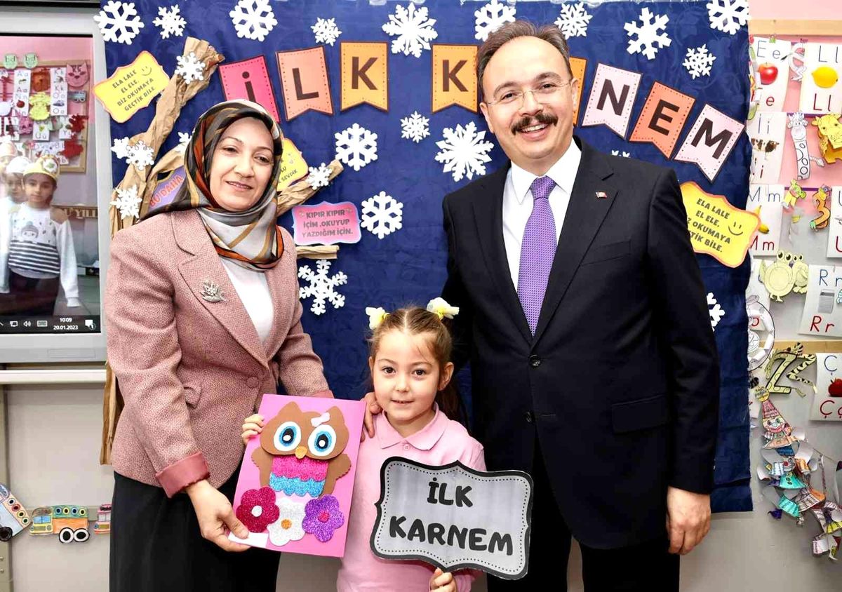 Bilecik\'te 37 bin 49 öğrenci karne aldı