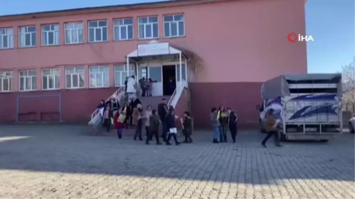 Karlıova'da 'karsız' karne heyecanı