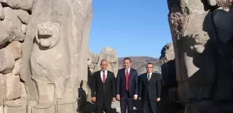 Milli Savunma Bakan Yardımcısı Dere, Hattuşa Ören Yeri'ni gezdi