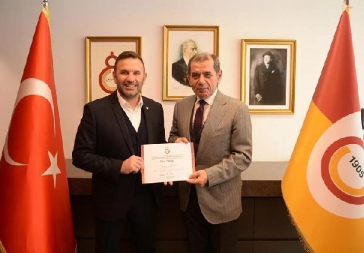 Okan Buruk ve Ayhan Akman, Galatasaray Kulübü üyesi oldu