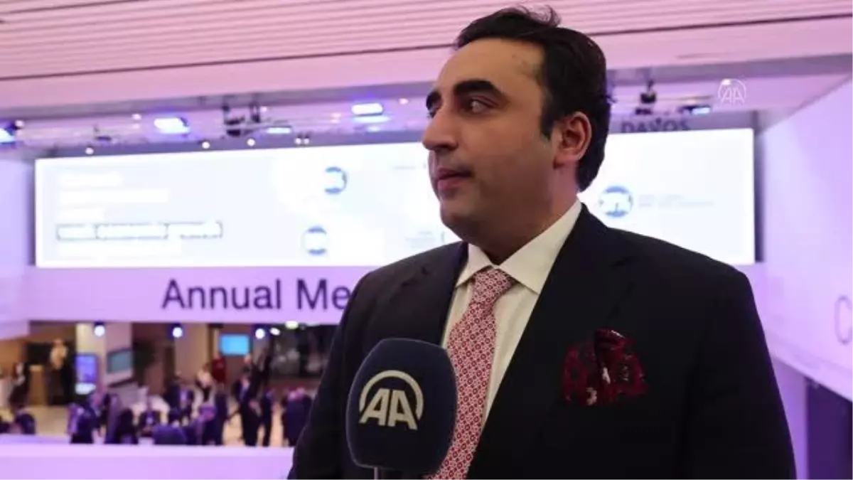 Pakistan Dışişleri Bakanı Zerdari, Dünya Ekonomik Forumu'nda AA'ya konuştu