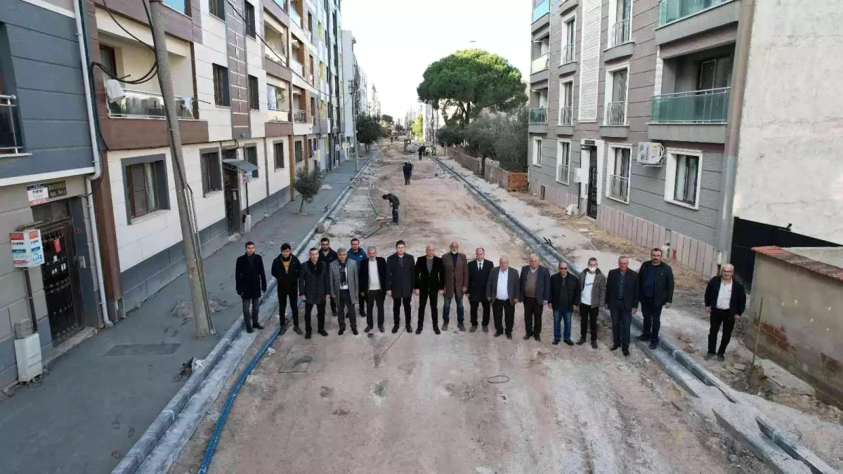 Saruhanlı\'da \'Prestij cadde\' çalışmaları başladı