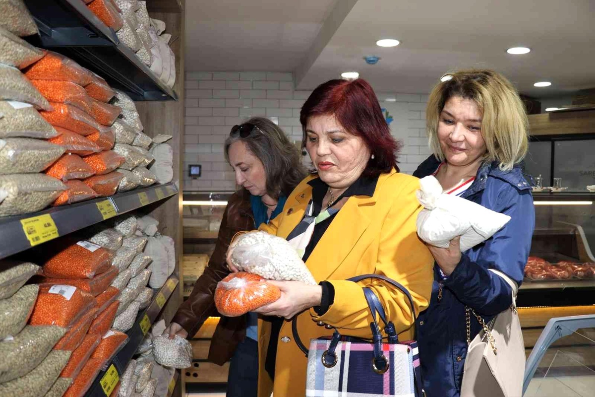 Toplanan atıklar Çınarkart\'la paraya dönüşüyor