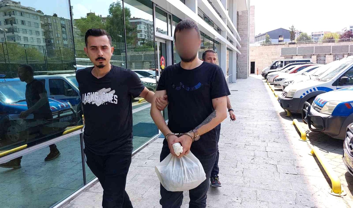 Uyuşturucu ticaretinden 2 kişiye ceza yağdı
