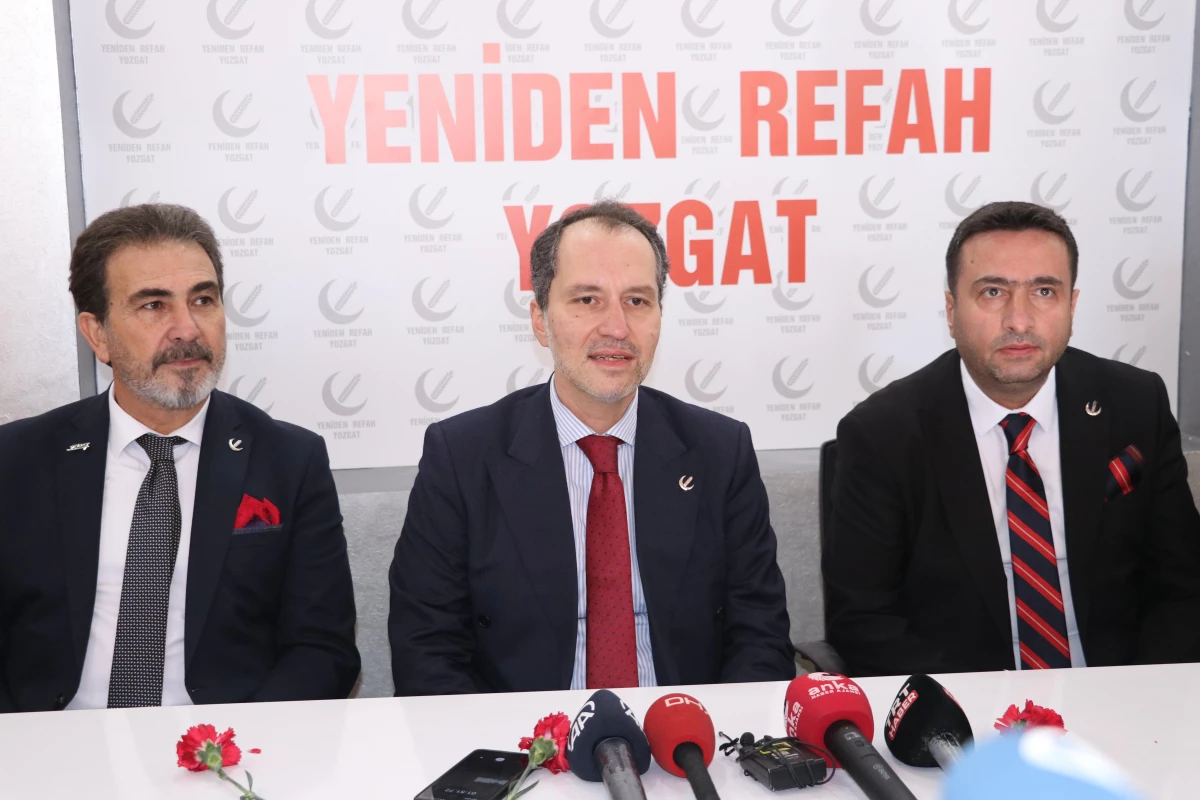 Yeniden Refah Partisi Genel Başkanı Erbakan Yozgat\'ta ziyaretlerde bulundu