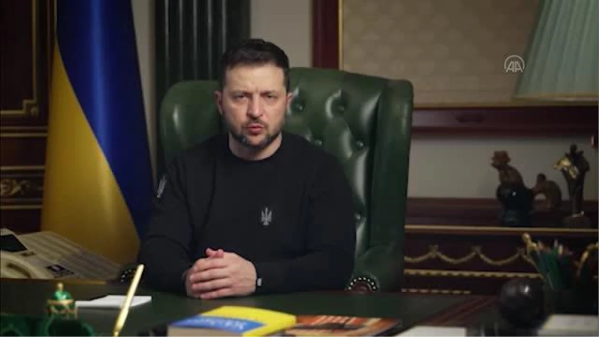 Zelenskiy: "Donbas çatışmalarında birliklerimizi güçlendirmek için uygun adımları atıyoruz"