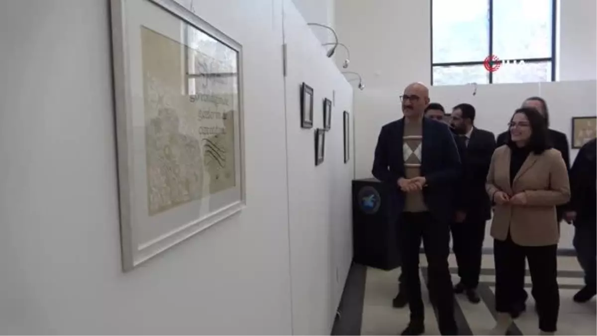 14 yılda 57 kez ameliyat olan genç kızdan kaligrafi sergisi