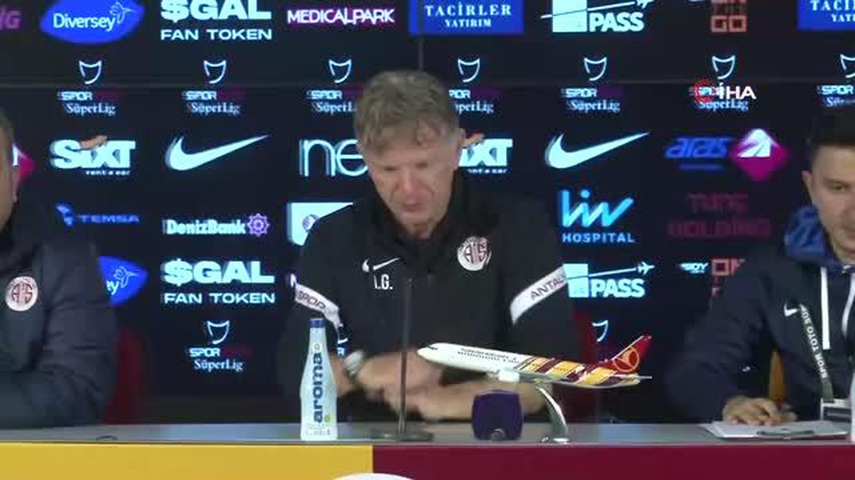 Alfons Groenendijk: "Bu stattan başımız dik ayrılıyoruz"