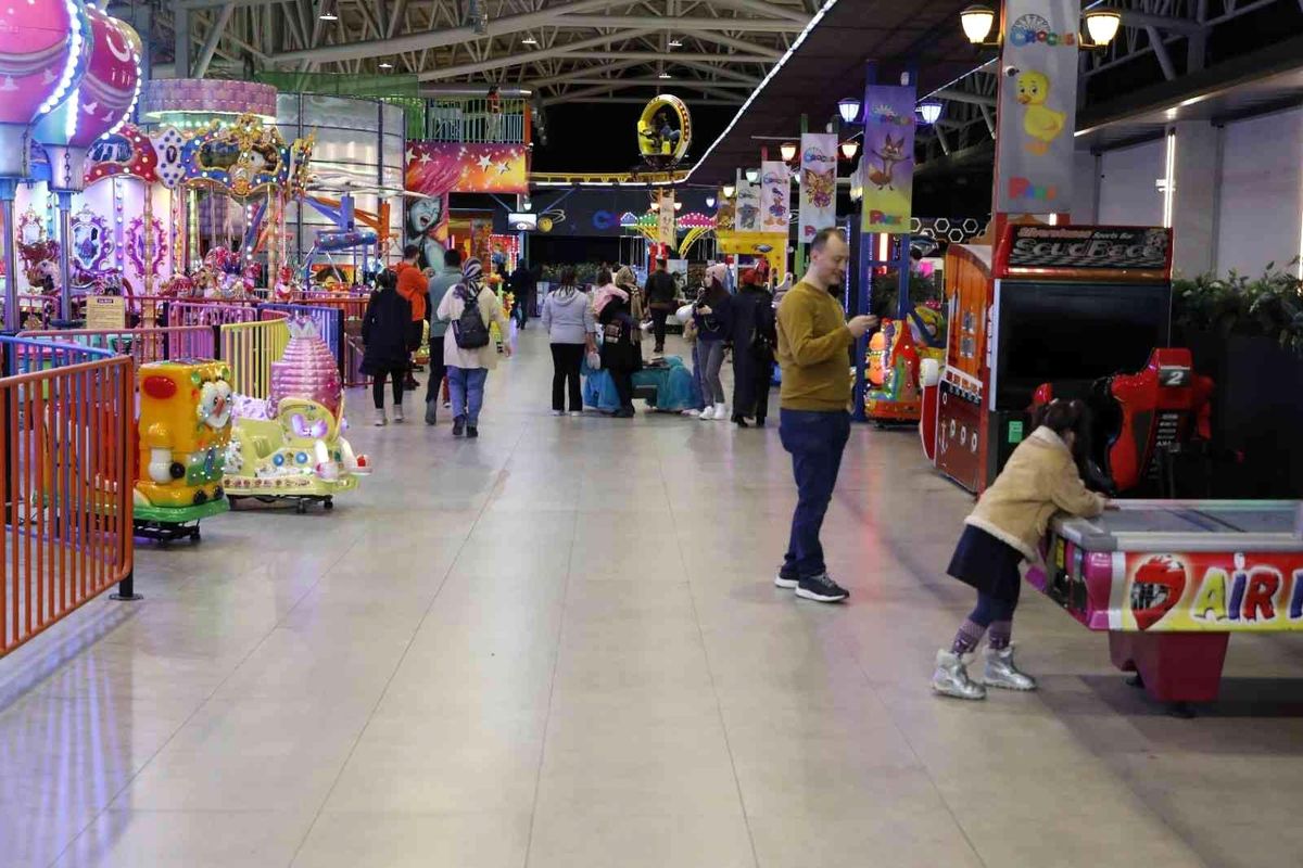 Çocuklar KUMSMALL\'da ço mutlu