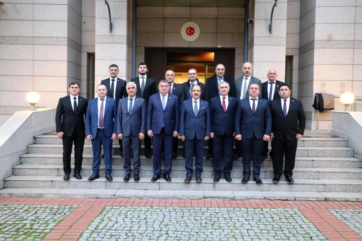 DATÜB Genel Başkanı Kassanov, Bakü\'de ziyaretlerde bulundu
