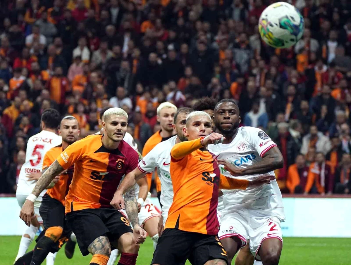 Galatasaray, Antalyaspor\'a kaybetmiyor